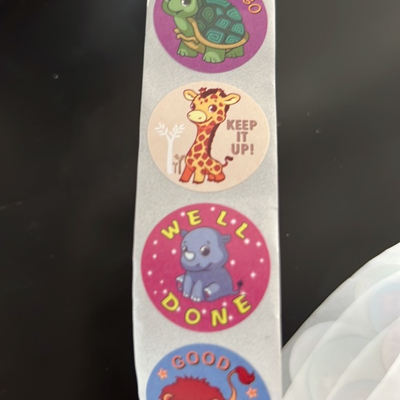 500 pcs Animal Stickers 1 inch (1 roll) - Picture 6 of 16